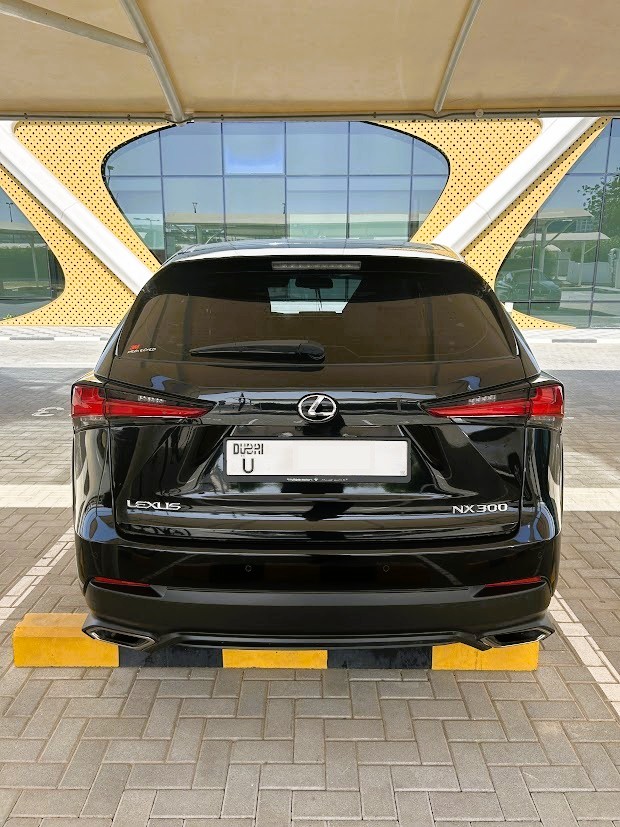 Negro Lexus NX 300 Platinum 2020